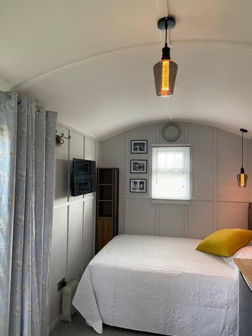 Beautiful Shepherd'S Hut Newmarket  Eksteriør billede